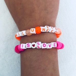TRENDY PONY BEAD BRACELET